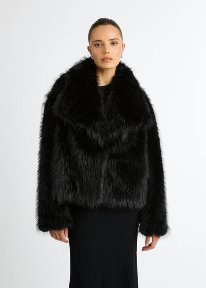 Anna™ | Glamorous Faux Fur Coat