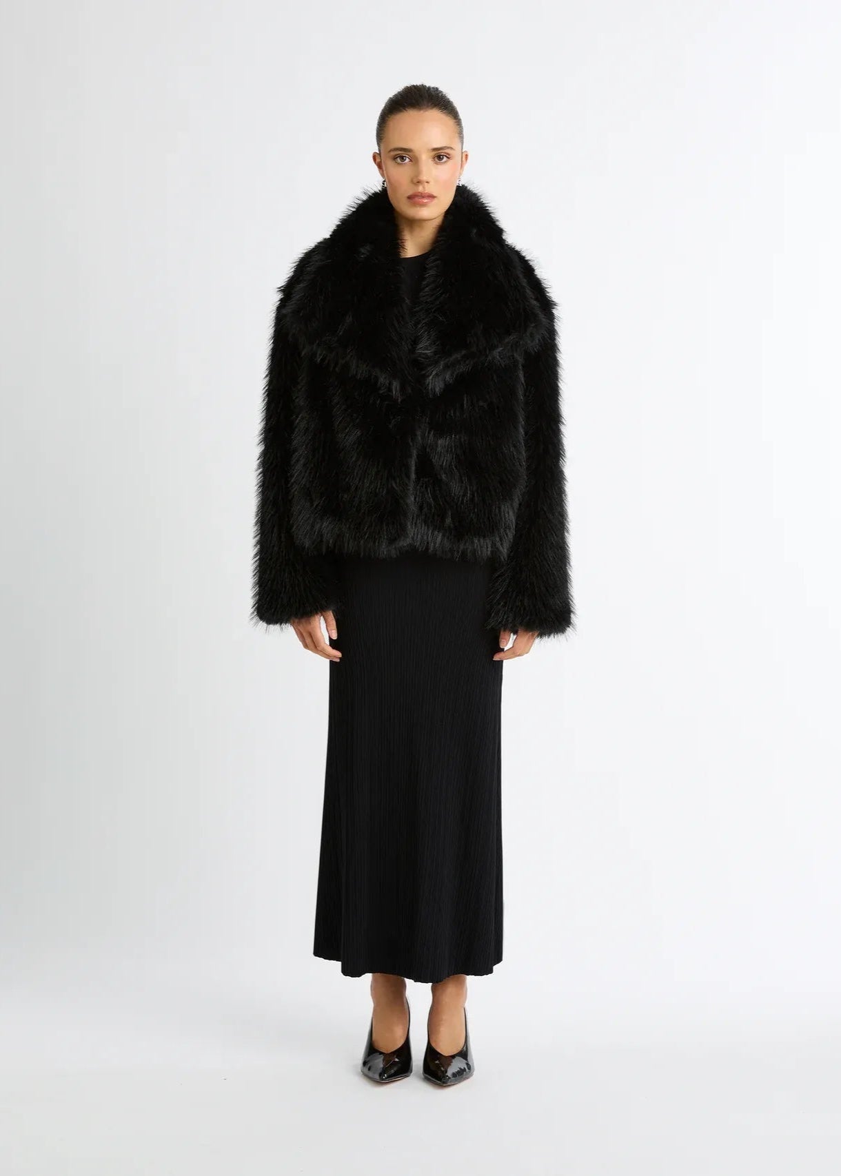 Anna™ | Glamorous Faux Fur Coat