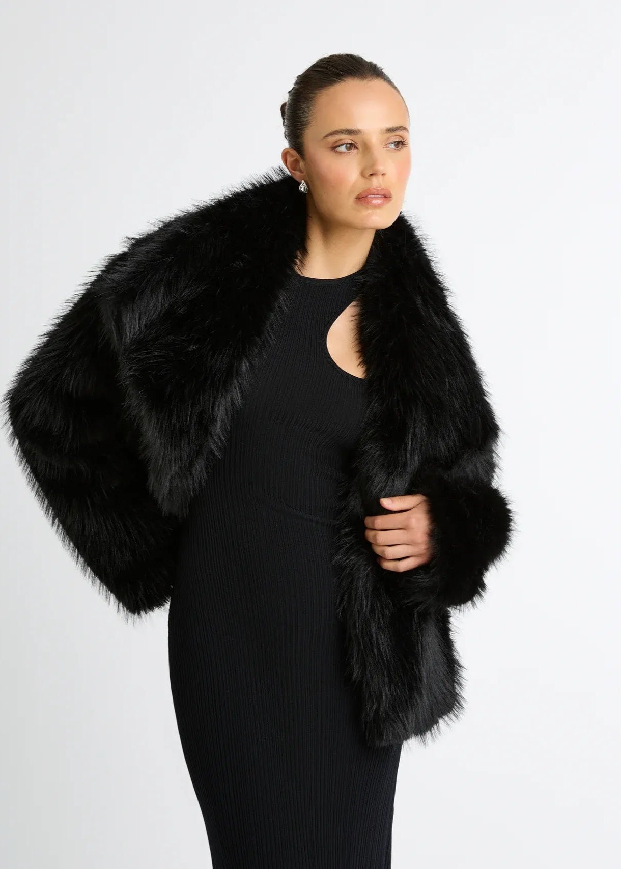 Anna™ | Glamorous Faux Fur Coat