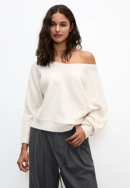 Abby™ | Elegant Off-Shoulder Knit Sweater