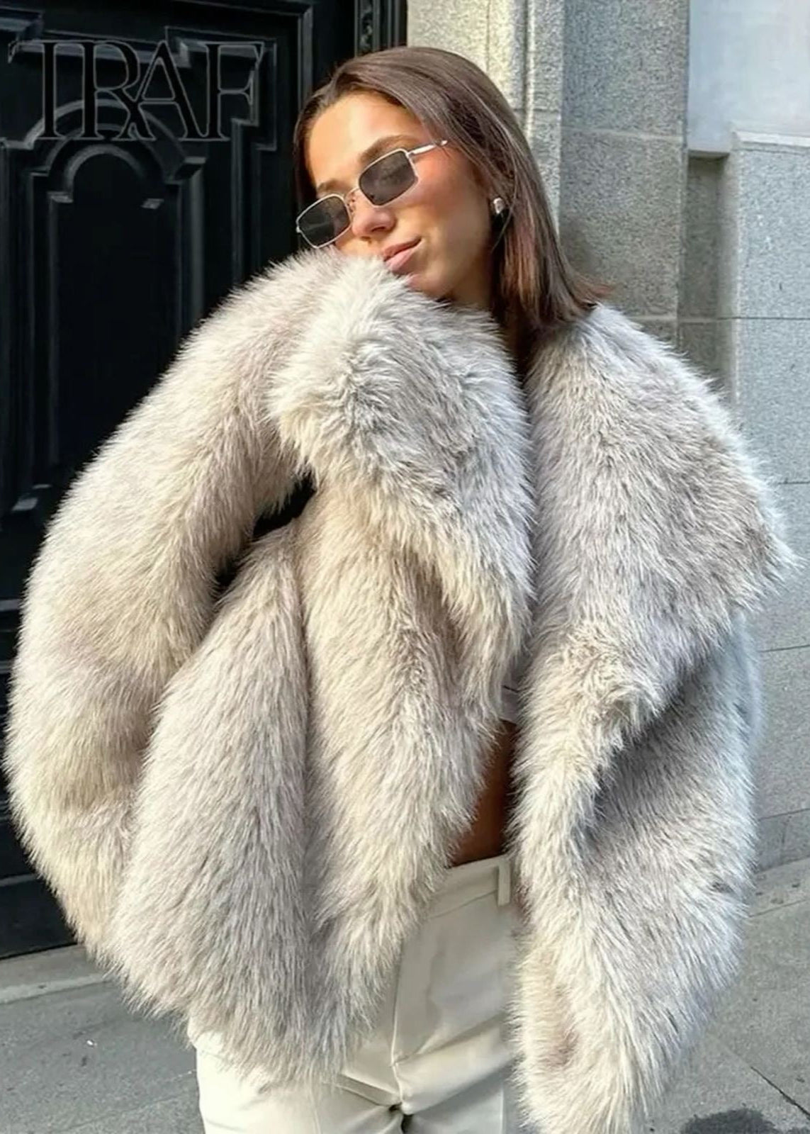 Macy™ | Cozy Glamorous Faux Fur Coat