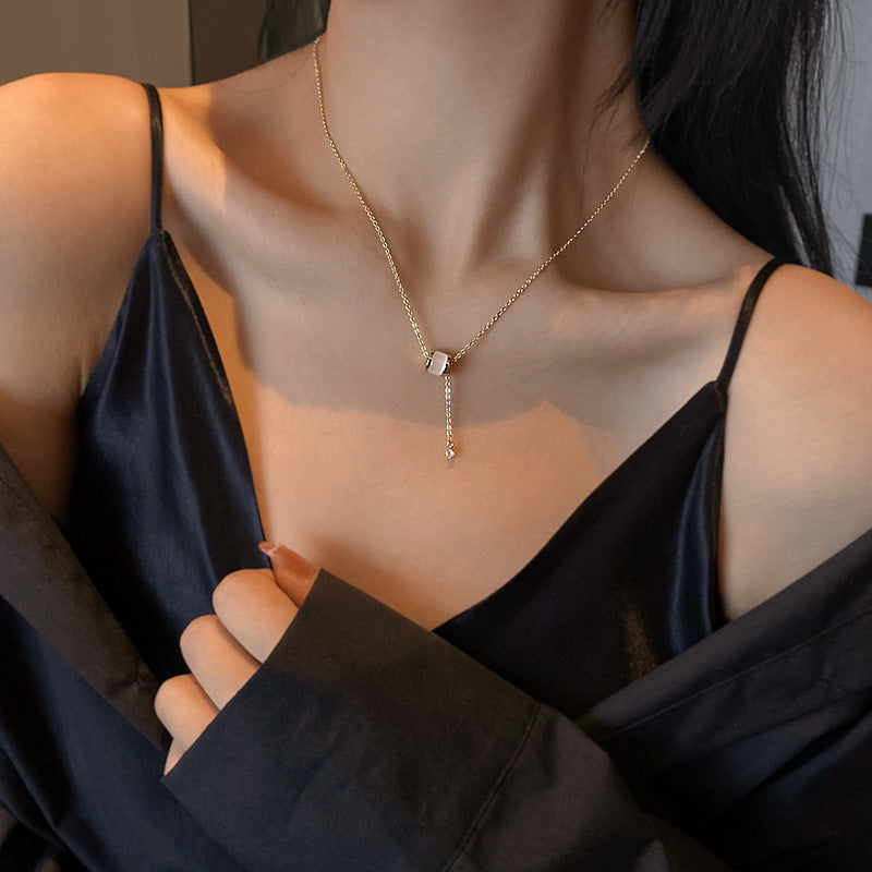 Sanslune™ | Lia Golden Collarbone Necklace