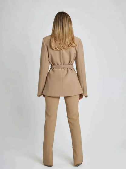 Nora™ | Elegant Blazer With Belt (Snatched)